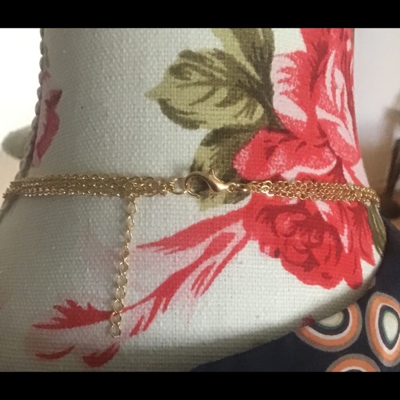 SOLD 🥳3 LAYER BOHO NECKLACE SILVER FEATHER - Picture 6 of 6